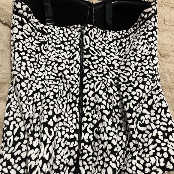 GUESS Leopard Bustier Top Corset like, black and white, Medium - Picture 5 of 9